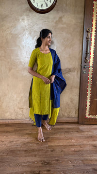 Green & Blue Silk Set