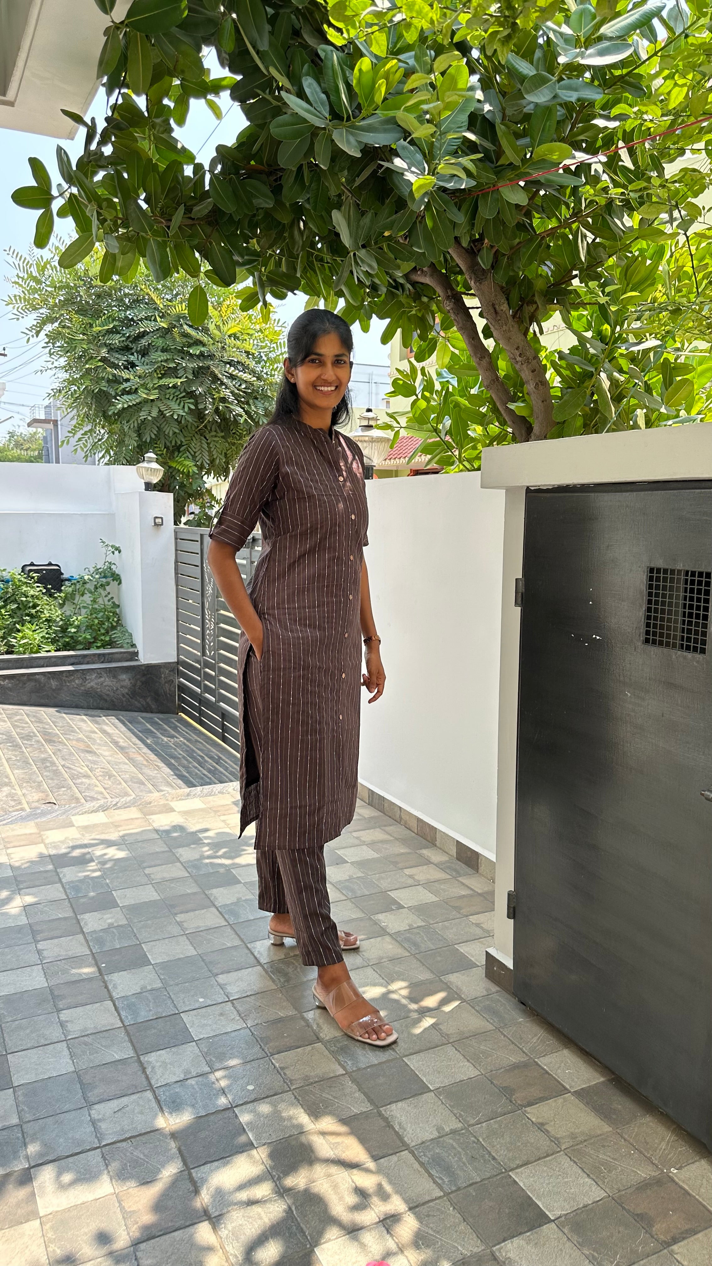 Zari Bloom Brown Kurti Set