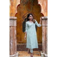 Checked Zari Elegance Kurti Set