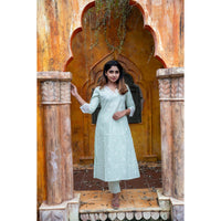 Checked Zari Elegance Kurti Set